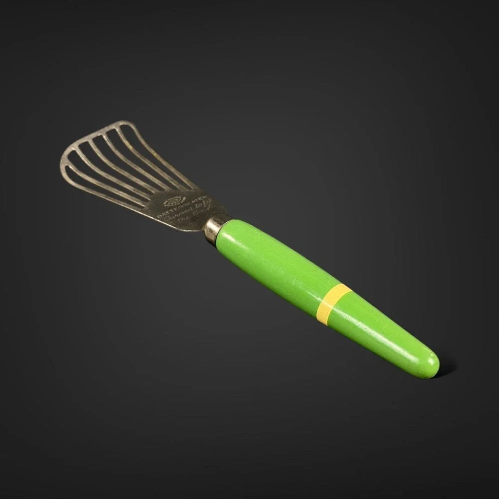 N/A vintage green